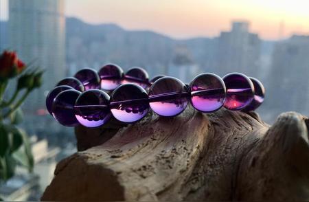 紫水晶的神秘力量：探寻紫色魔法石的奥秘