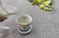 白茶与铁观音的异同：一种茶的味道，两种茶的身份